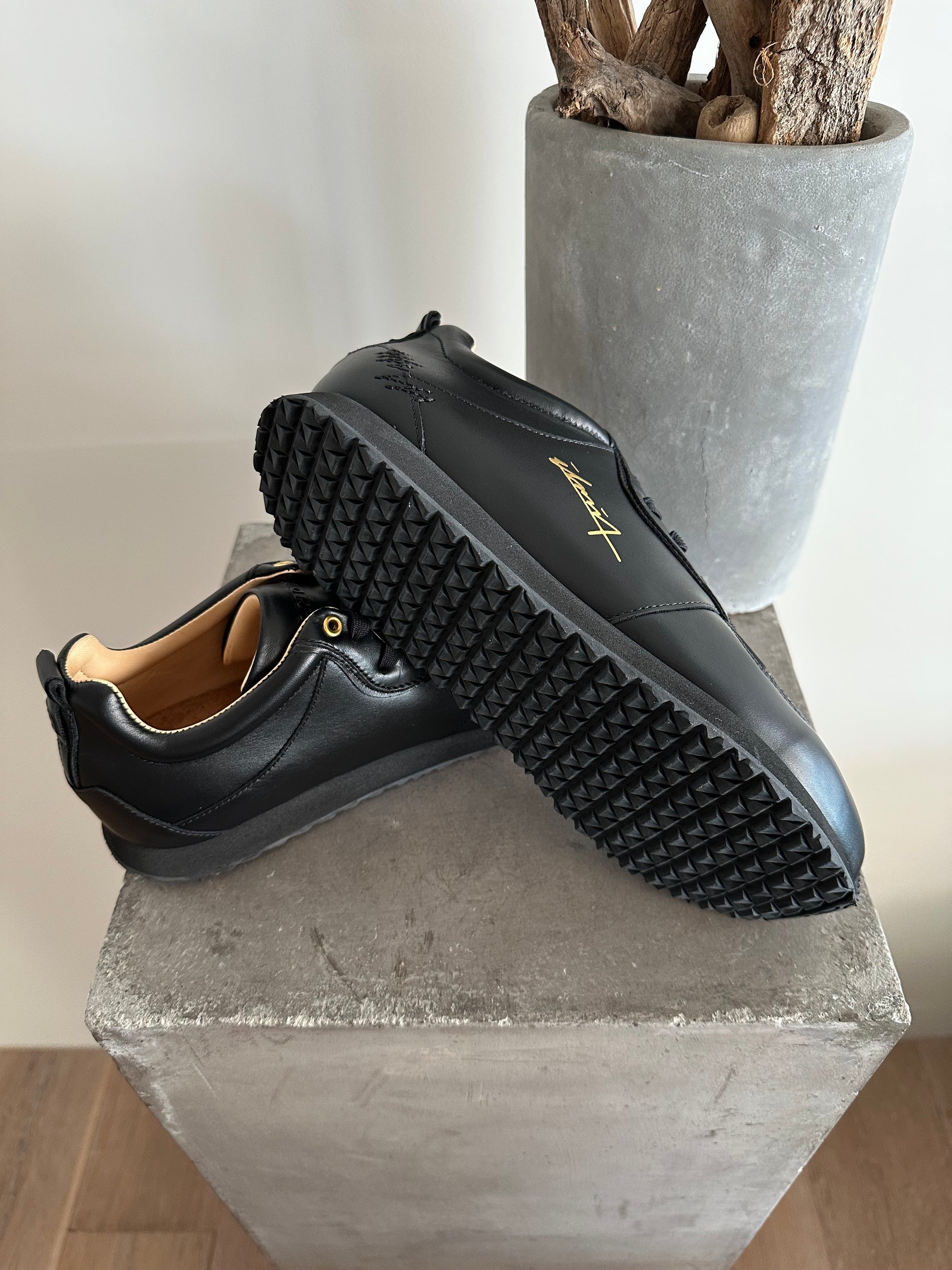 Damen Sneaker Brione Black/Gold